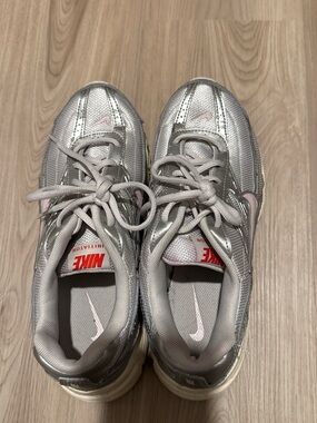 Nike Silver Metallic Sneakers with Pale Pink Swoosh